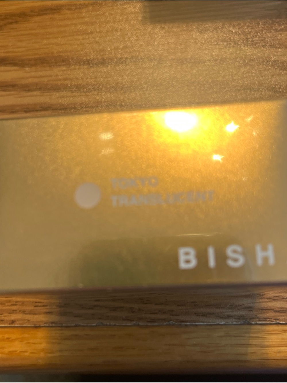 BISHA Translucent Setting Powder - Gold Compact - Picture 4 of 5